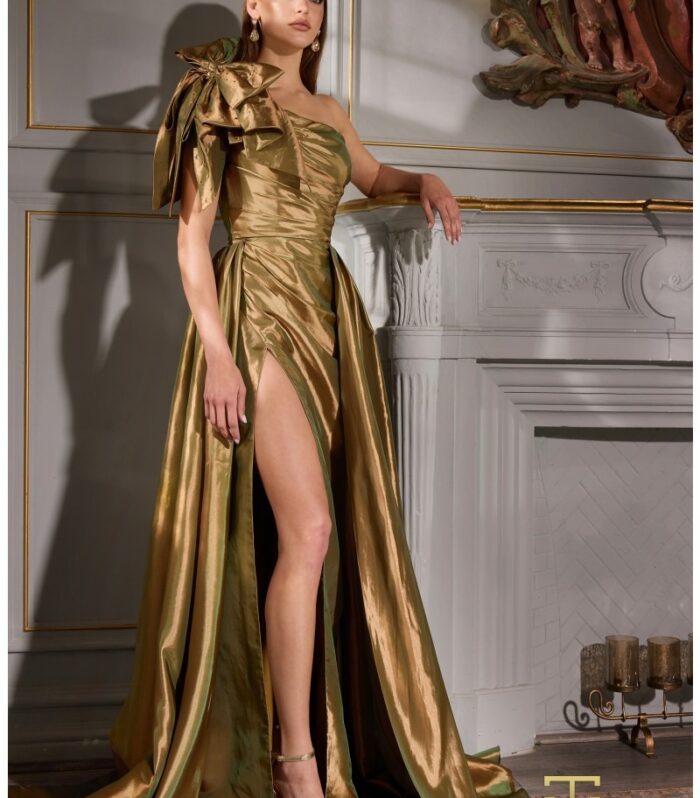 Sleek Metallic One-Shoulder Gown With Draped Side Train